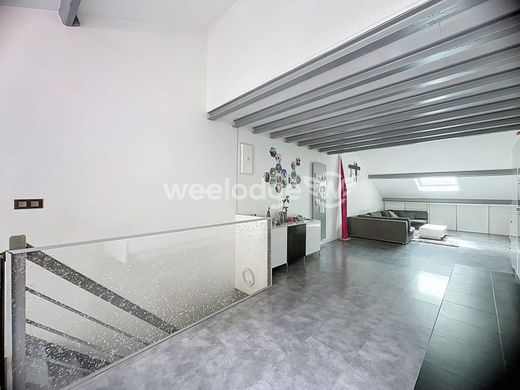 Apartment in Charenton-le-Pont, Val-de-Marne