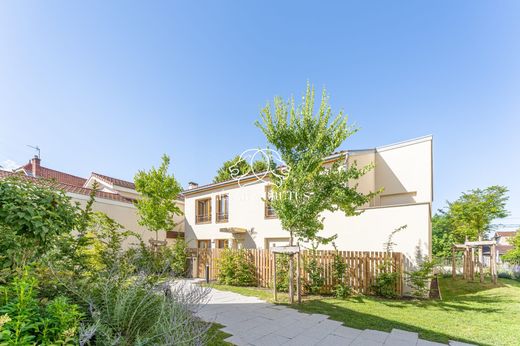 Luxury home in Sainte-Foy-lès-Lyon, Rhône