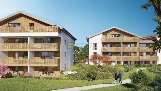 Apartment / Etagenwohnung in Archamps, Haute-Savoie