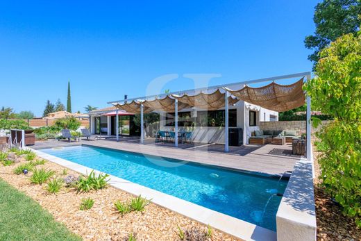 Luxury home in L'Isle-sur-la-Sorgue, Vaucluse