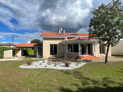Luxus-Haus in Tournefeuille, Haute-Garonne
