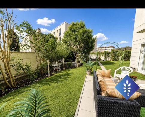 Apartment in Maisons-Alfort, Val-de-Marne