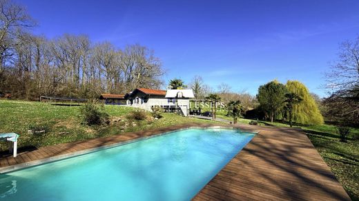 Luxury home in Mouguerre, Pyrénées-Atlantiques