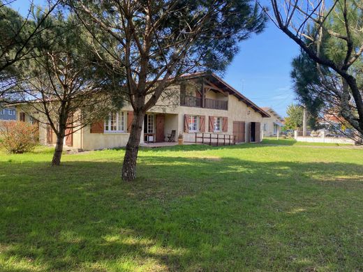 Casa de lujo en Arès, Gironda