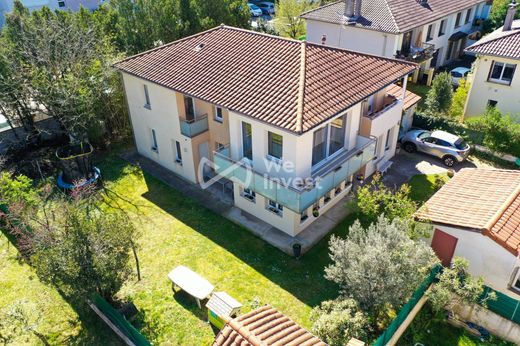 Luksusowy dom w Bron, Rhône