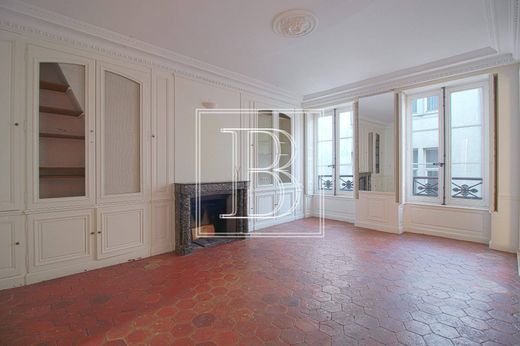 Apartment in Temple, Rambuteau – Francs Bourgeois, Réaumur, Paris