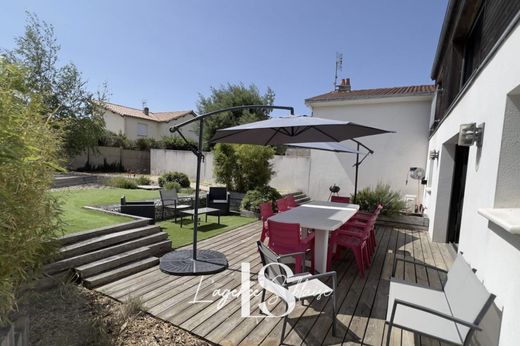 Luxury home in Jard-sur-Mer, Vendée