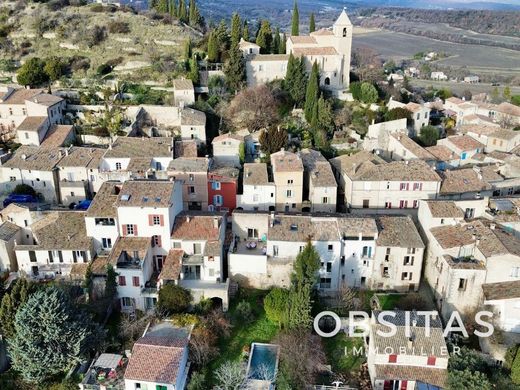 Κτίριο σε Saint-Michel-l'Observatoire, Alpes-de-Haute-Provence
