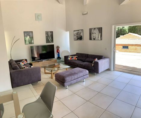 Luxury home in Besse-sur-Issole, Var