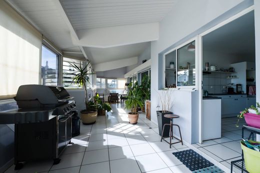 Apartment / Etagenwohnung in Nouméa, Province Sud