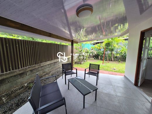 Punaauia, Îles du Ventの高級住宅