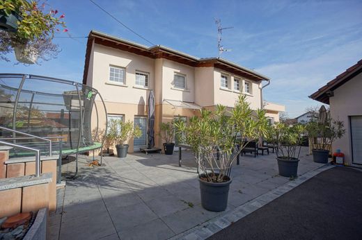 호화 저택 / Habsheim, Haut-Rhin