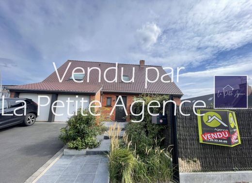 Casa di lusso a Gondecourt, North