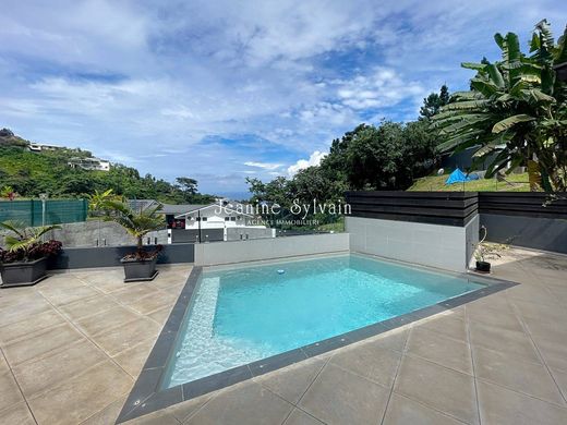 Maison de luxe à Punaauia, Îles du Vent