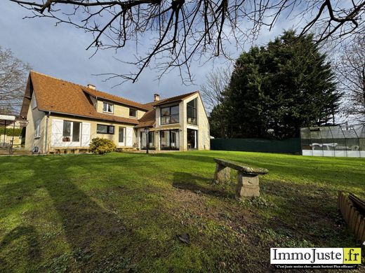 Luxury home in Gambais, Yvelines