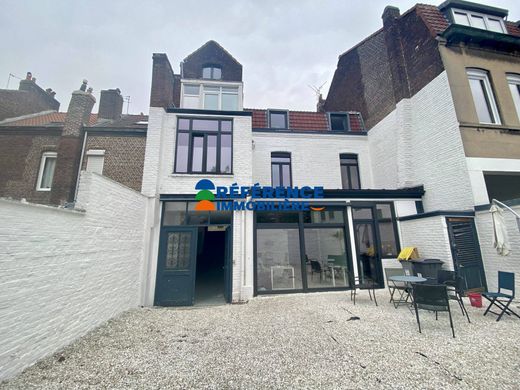 Office in La Madeleine, North