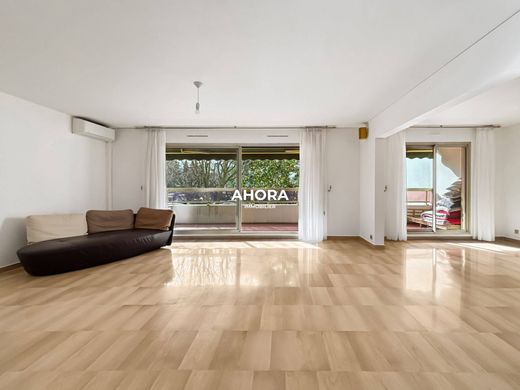 Apartment in Marseille, Bouches-du-Rhône