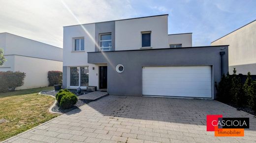 Luxury home in Marly, Moselle