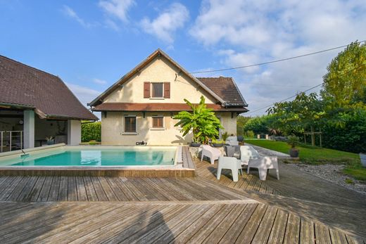 Casa de lujo en Chimilin, Isere