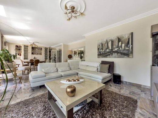 Apartment / Etagenwohnung in Lyon, Rhône