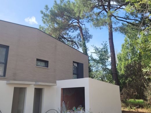 Casa de luxo - Villenave-d'Ornon, Gironda