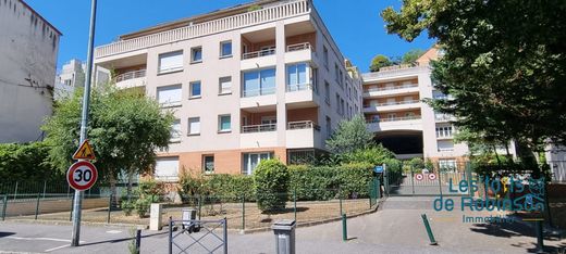 Apartment / Etagenwohnung in Chaville, Hauts-de-Seine