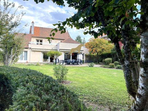 Casa di lusso a Saint-Cyr-sur-Loire, Indre-et-Loire