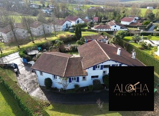 Элитный дом, Arbonne, Pyrénées-Atlantiques