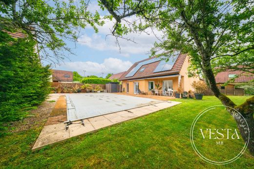 Luxury home in Daix, Cote d'Or