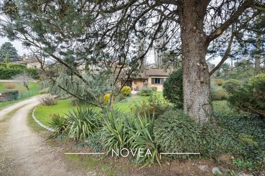 Πολυτελή κατοικία σε Dardilly, Rhône