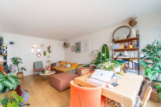 Apartament w Montmartre, Abbesses, Grandes-Carrières, Paris