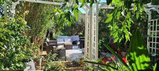 Casa de lujo en Servian, Herault