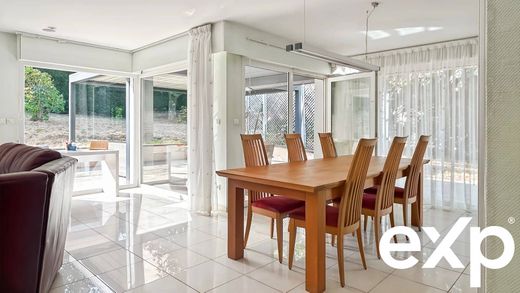 豪宅  贝桑松, Doubs