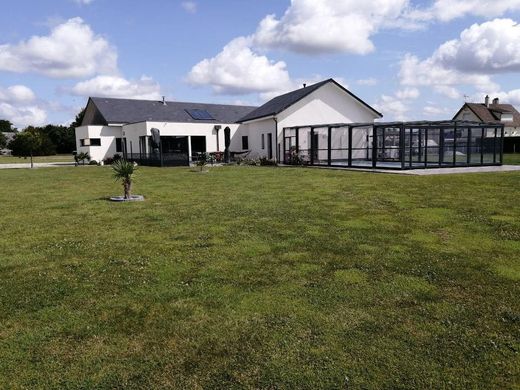 منزل ﻓﻲ Bernay, Eure