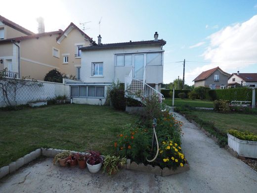 Casa de lujo en Bois-d'Arcy, Yvelines