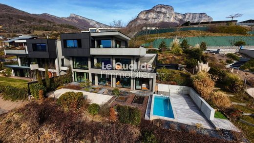 Luxus-Haus in Saint-Alban-Leysse, Savoy