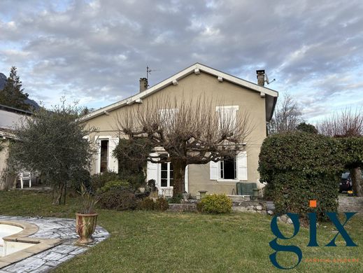 Luxury home in Biviers, Isère