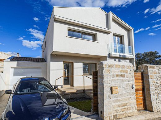 Luxury home in Lunel-Viel, Hérault