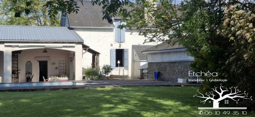 Casa de luxo - Artiguelouve, Pirineus Atlânticos