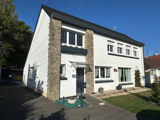 Luxury home in Cucq, Pas-de-Calais