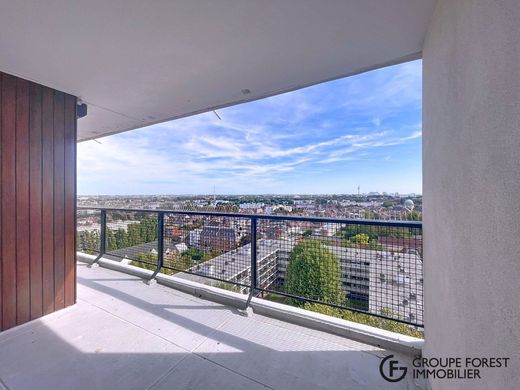 Apartment / Etagenwohnung in Lille, Nord