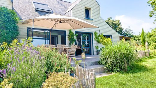 Luxury home in Locoal-Mendon, Morbihan
