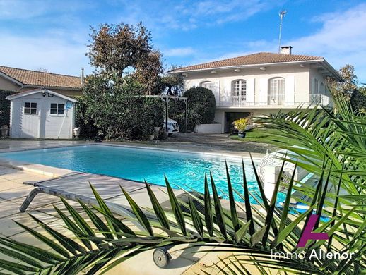 Luxury home in Audenge, Gironde