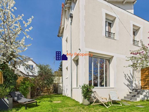 Элитный дом, Houilles, Yvelines