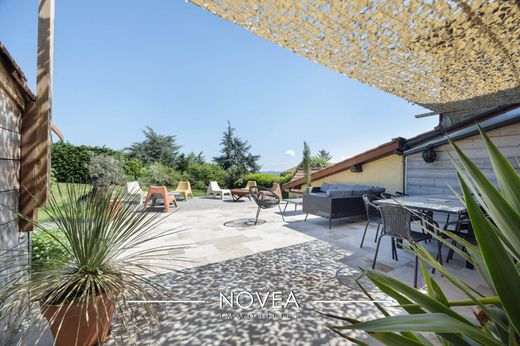 Πολυτελή κατοικία σε Condrieu, Rhône