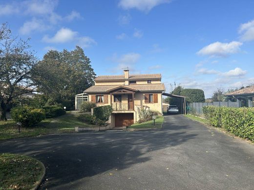 Casa di lusso a Escalquens, Alta Garonna