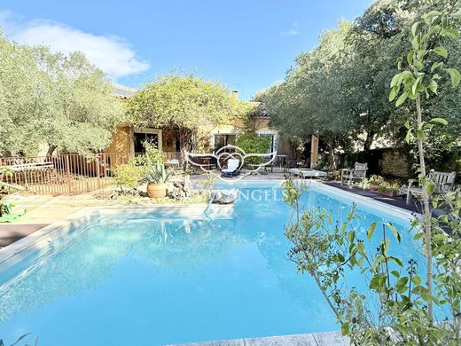 Aubais, Gardの高級住宅