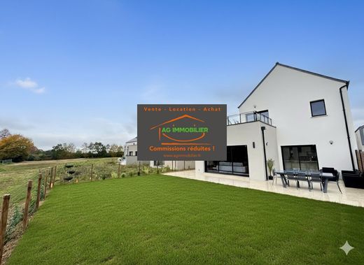 Casa de lujo en La Chapelle-des-Fougeretz, Ille y Vilaine