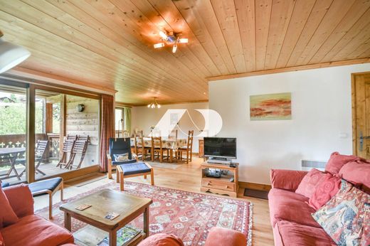 Apartment / Etagenwohnung in Les Gets, Haute-Savoie