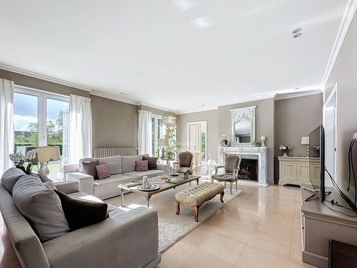 Luxury home in Hem, North